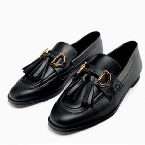 🆕️EUC ZARA TASSELED MOCCASINS